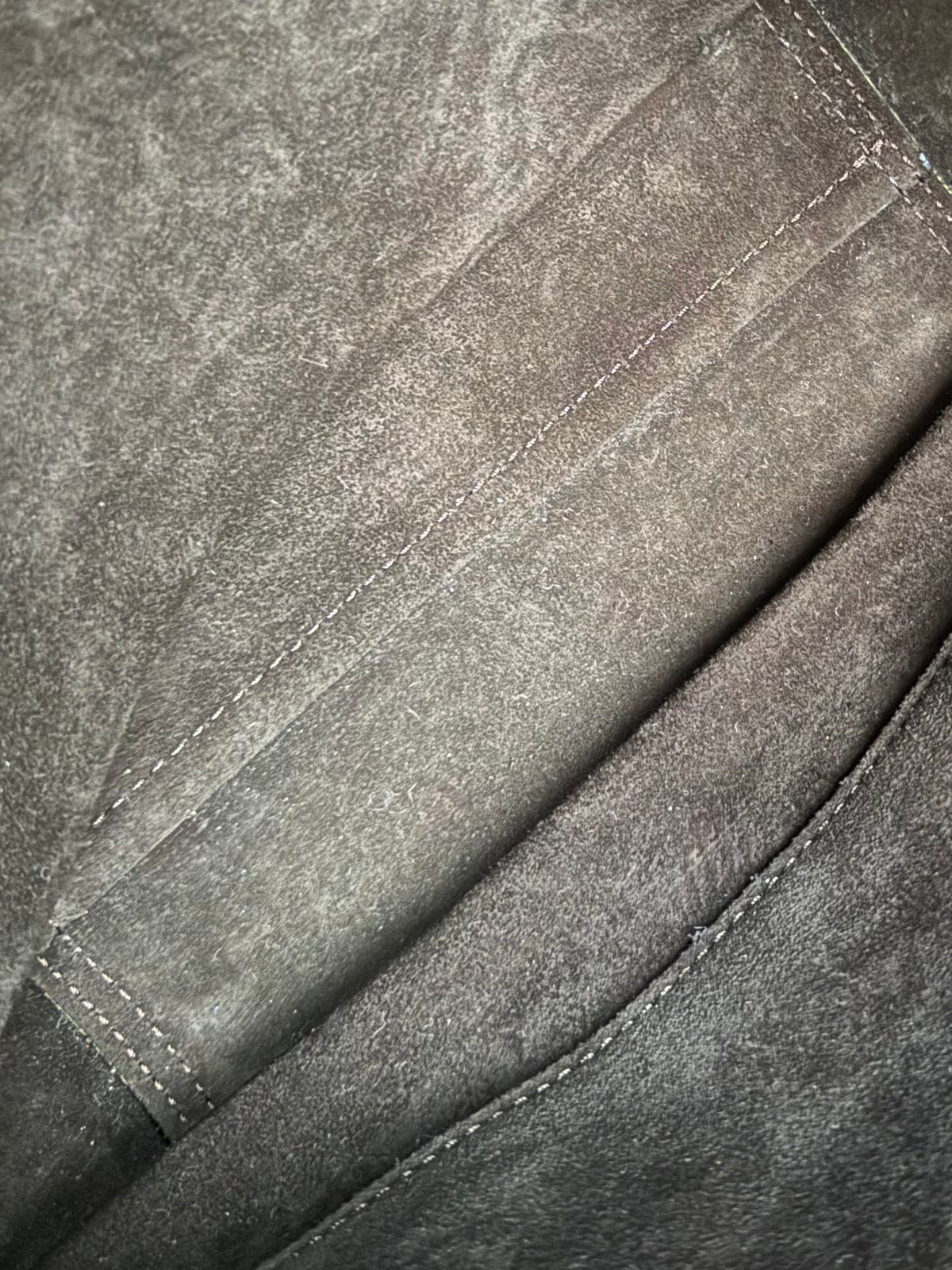 LOUIS VUITTON Veau Cachemire Tote W PM