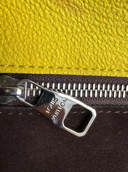 LOUIS VUITTON Veau Cachemire Tote W PM